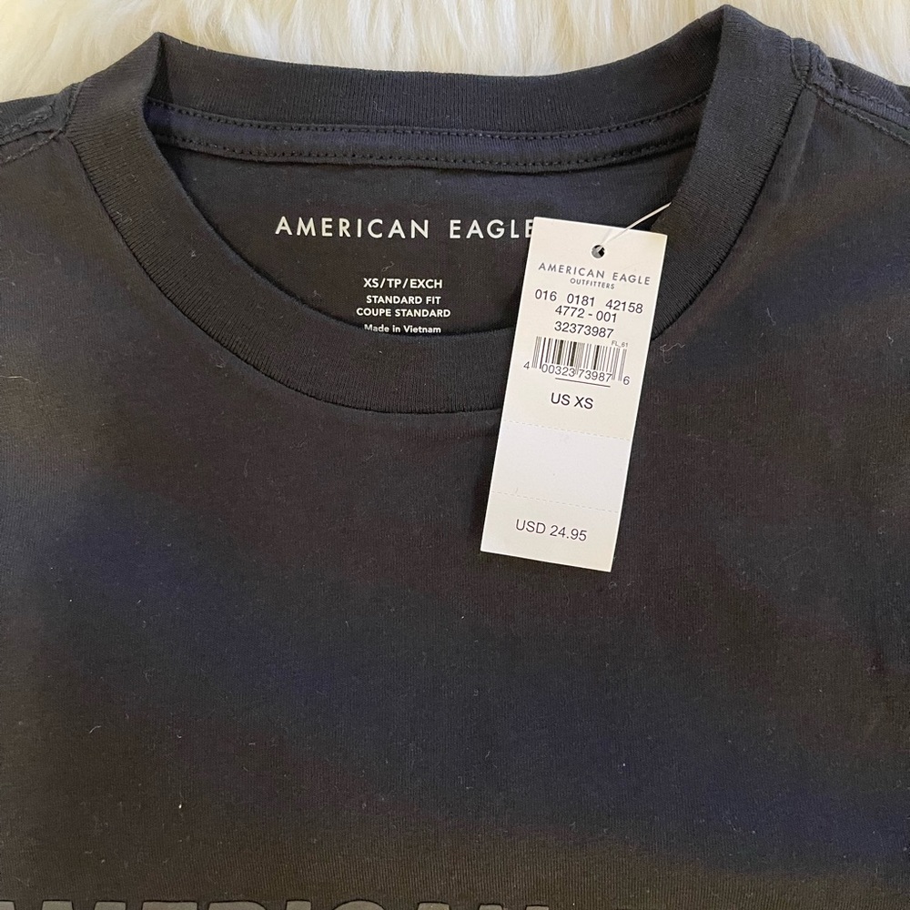 AEO T-Shirt - Picture 4 of 5